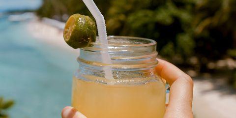 了解完淡斑好食材后，不妨试着动手把它们变成日常的料理吧!现在就快跟着文章一起做做看几道简单又实用的淡斑饮品吧。