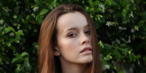 如果你已经做好了防晒与补水，那么现在就让本文来带你了解还有其他那些方式可以默默地帮助维持肌肤弹性与年轻吧!