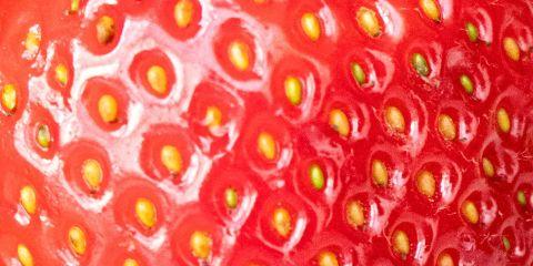 鼻头总是一粒一粒的粉刺清不完?每天认真卸妆洗脸还是效果有限?在彻底清洁之前，先跟着本文稿懂妳脸上是黑头还是白头，帮助你找出有效对策。