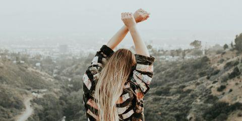 想在炎热夏天穿得轻盈，肌肤保养也该跟上节奏。今天本篇为妳精选三种平价又实用的除毛方式，全面解析帮助你挑选适合自己的除毛方案。