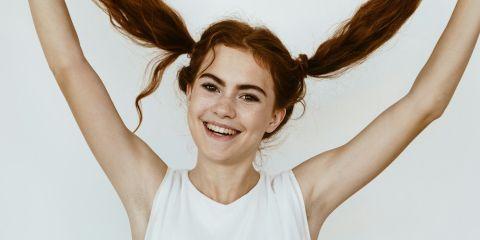 被称为「怕痛女孩的福音」的蜜蜡除毛妳试过了吗?不仅能一次去除大片毛发，还有机会延长再生时间，是不是让人很心动呢？今天就让本篇文章带你蜜蜡除毛的优缺，快一起来看看吧。