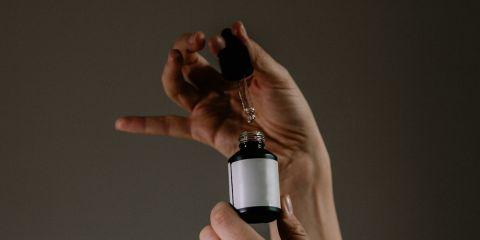 做了雷射就不用保养了吗?保养与雷射可以同时使用?你是不是也搞不清楚该如何平衡雷射与保养呢?今天就让本篇文章来为你解答，帮你厘清雷射与保养之间的关系。