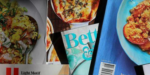 想用中药调理气血却被苦味劝退了吗?但其实用「吃的」中医饮食很多都是日常食材下去调配,并不是黑黑的苦味汤药喔!本篇文章整理了几道气血调理食谱,让你日常生活也能养出好气色,快来感受一下中医美容的魅力吧。