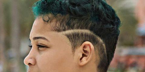 听过「鬼剃头」吗?头发突然掉了一块块,看起来就像谁被剃了一刀!但其实这是一种与免疫系统相关的落发问题。现在就跟着本篇文章来认识一下什么是鬼剃头吧。