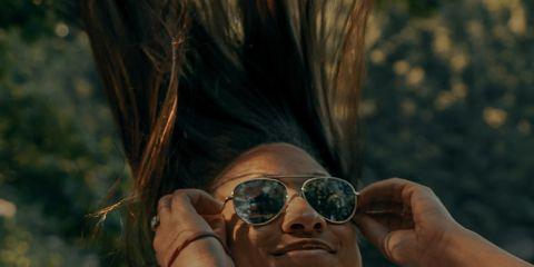 洗发精买对了,但你真的洗对头了吗?天天洗头却还是觉得头发毛躁、卡卡?那妳问题可能出在洗头方式!现在就跟着本篇文章来学习一下怎么正确洗头吧。